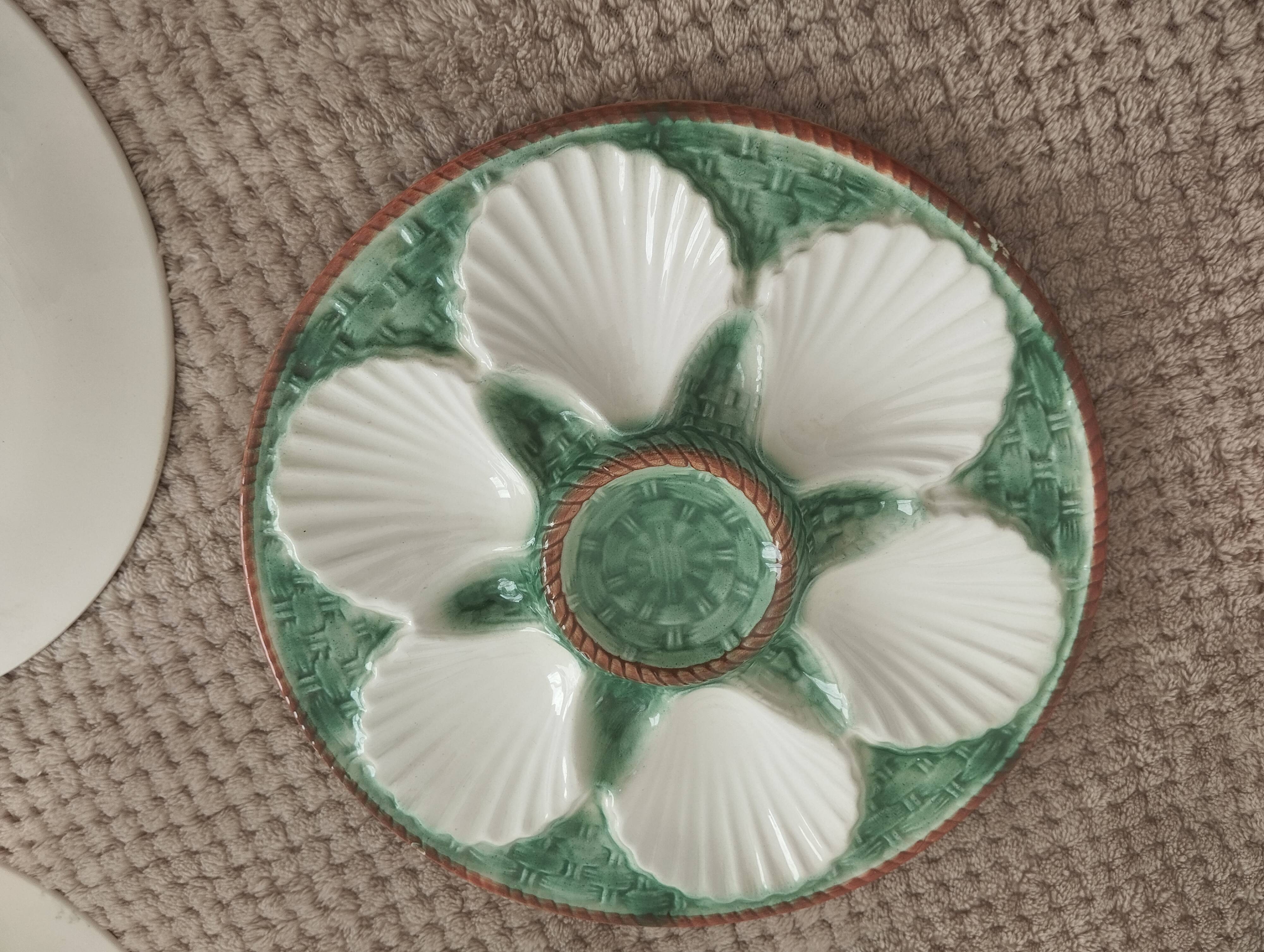 Oyster Barbotine Plates - Set of 6