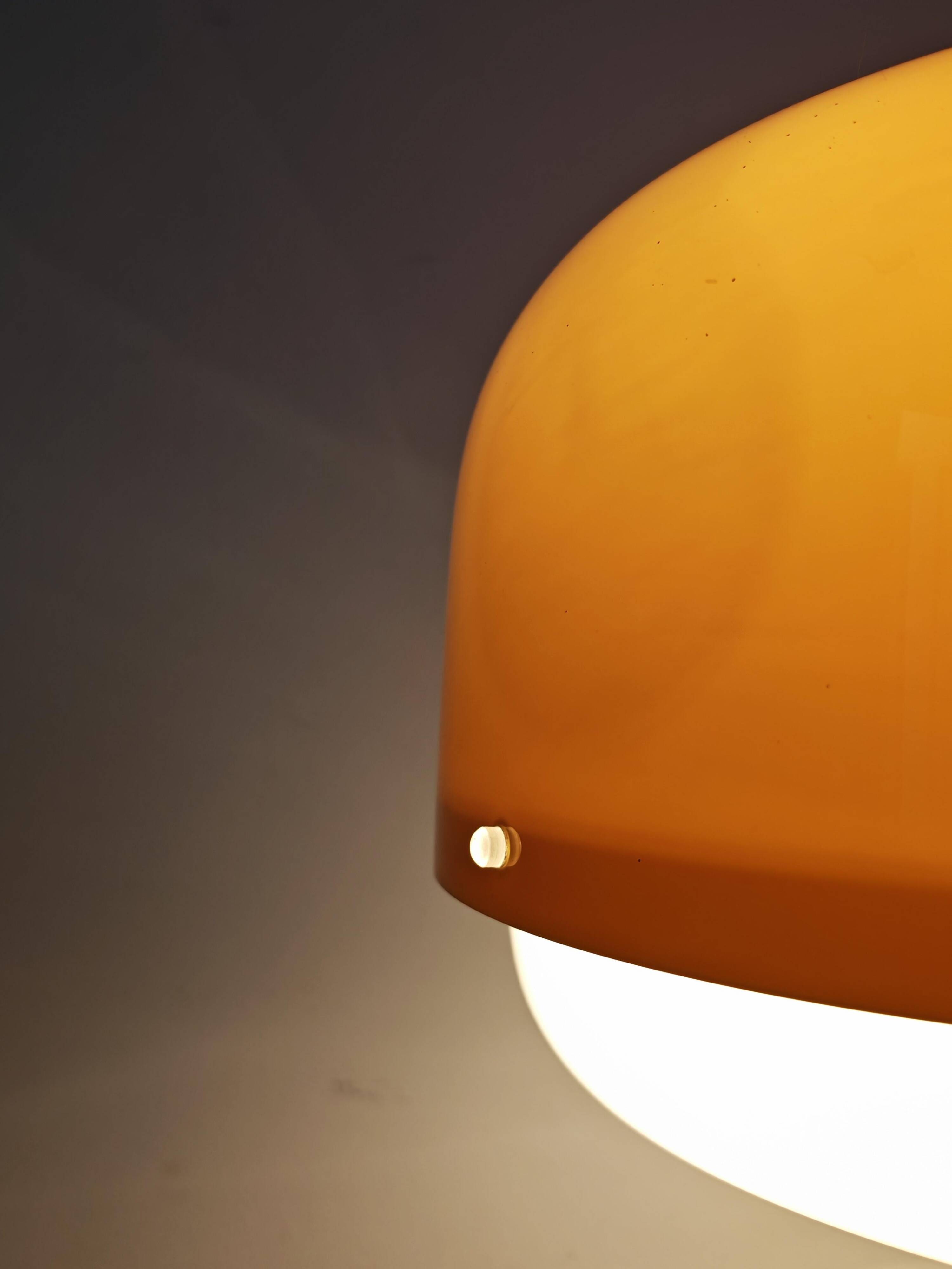 Lampe de table Mid Century Modern "Medusa" Luigi Massoni pour Harvey Guzzini