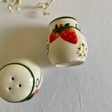 Salière et poivrière en céramique fraise vintage