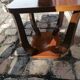 Table basse / d'appoint en bois de plaquage style Art Déco.