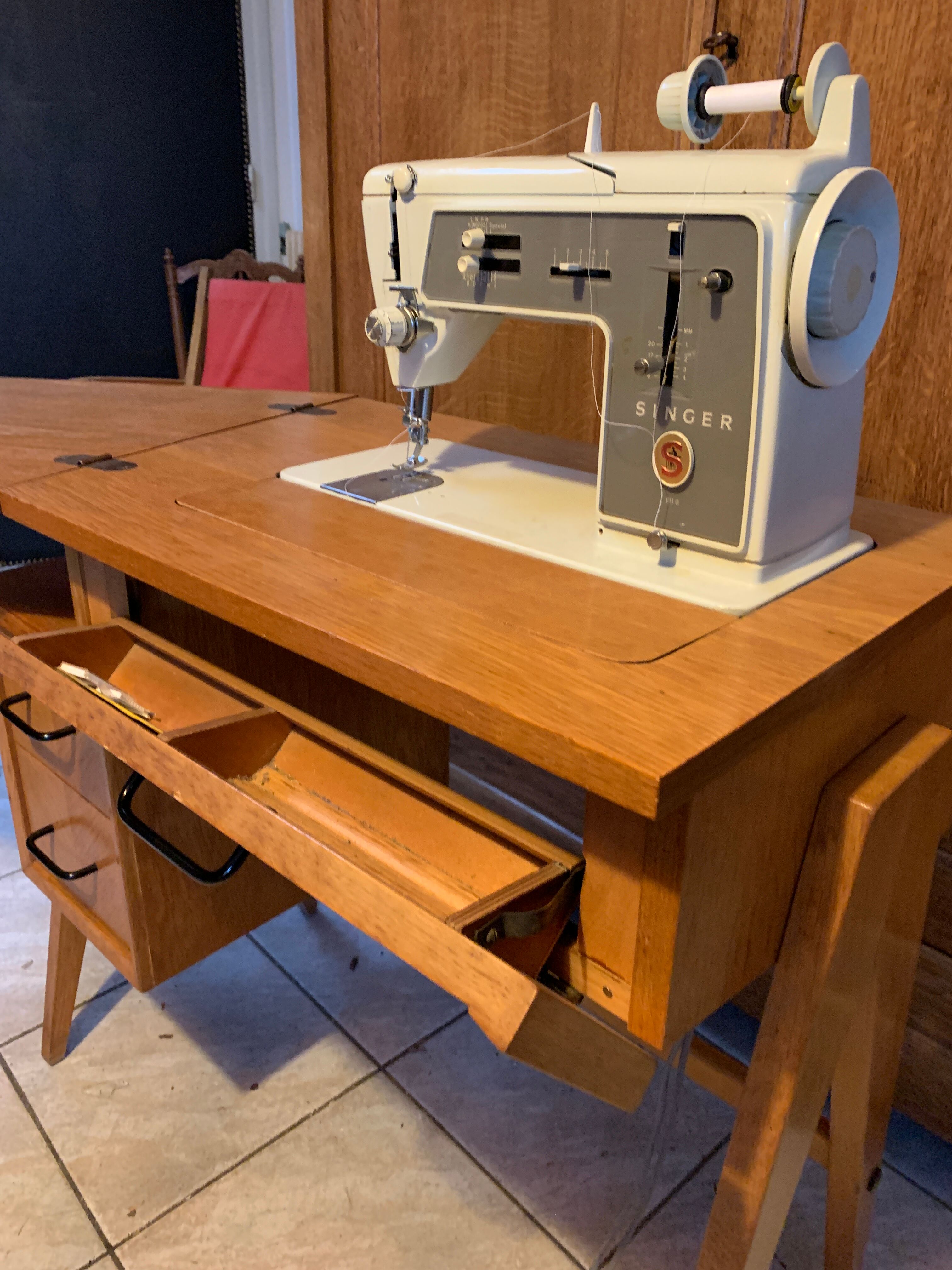 Sewing table