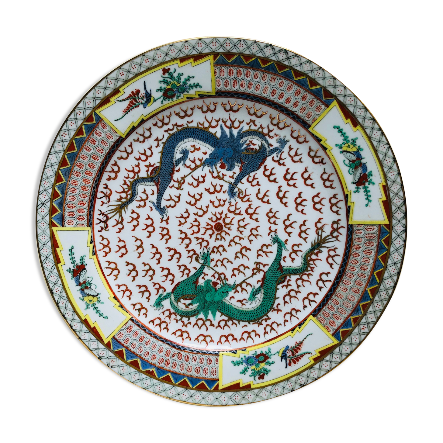 Ancient dragon-decorated plate