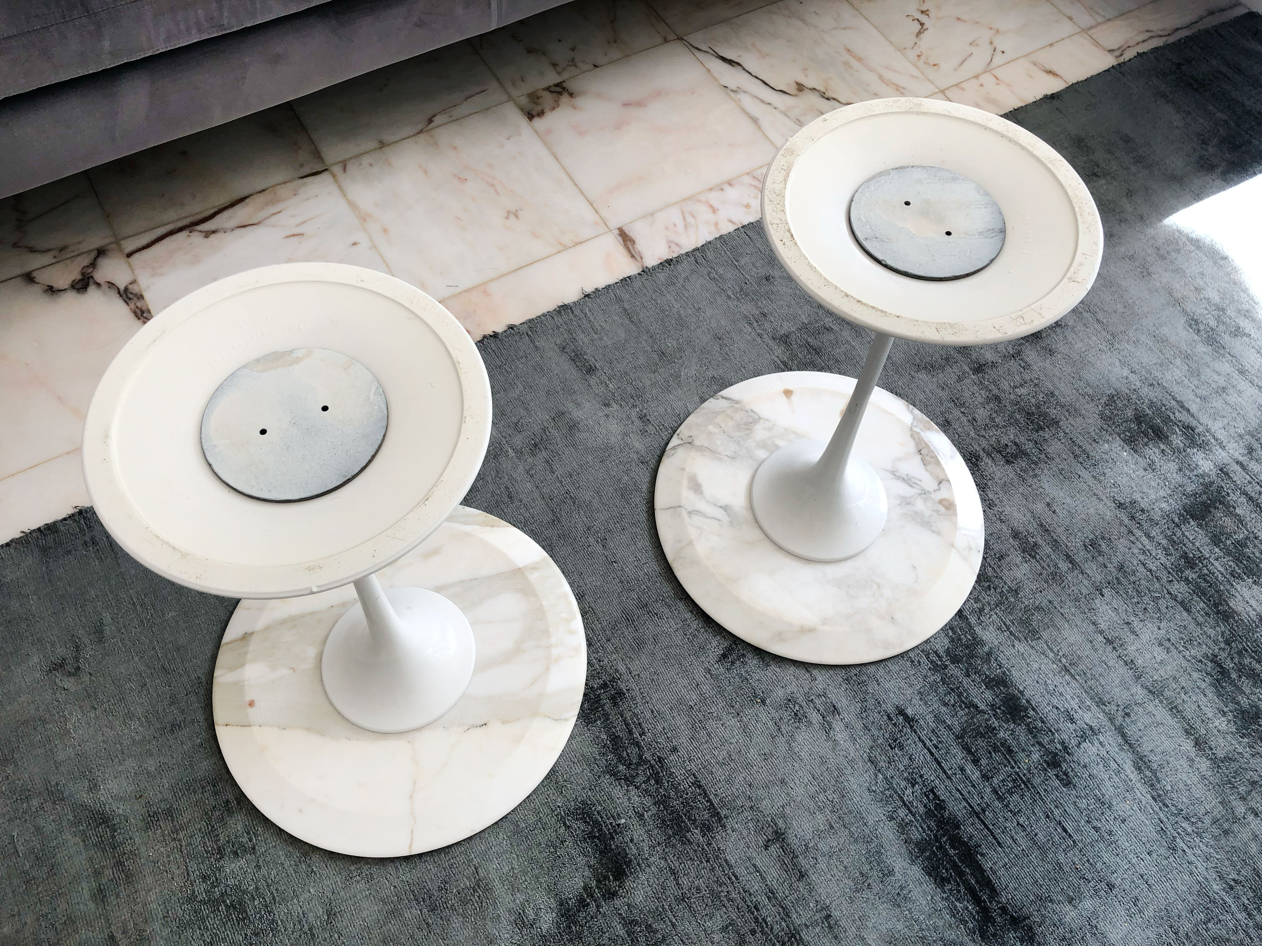 Pair of side tables by Eero Saarinen, Knoll international edition