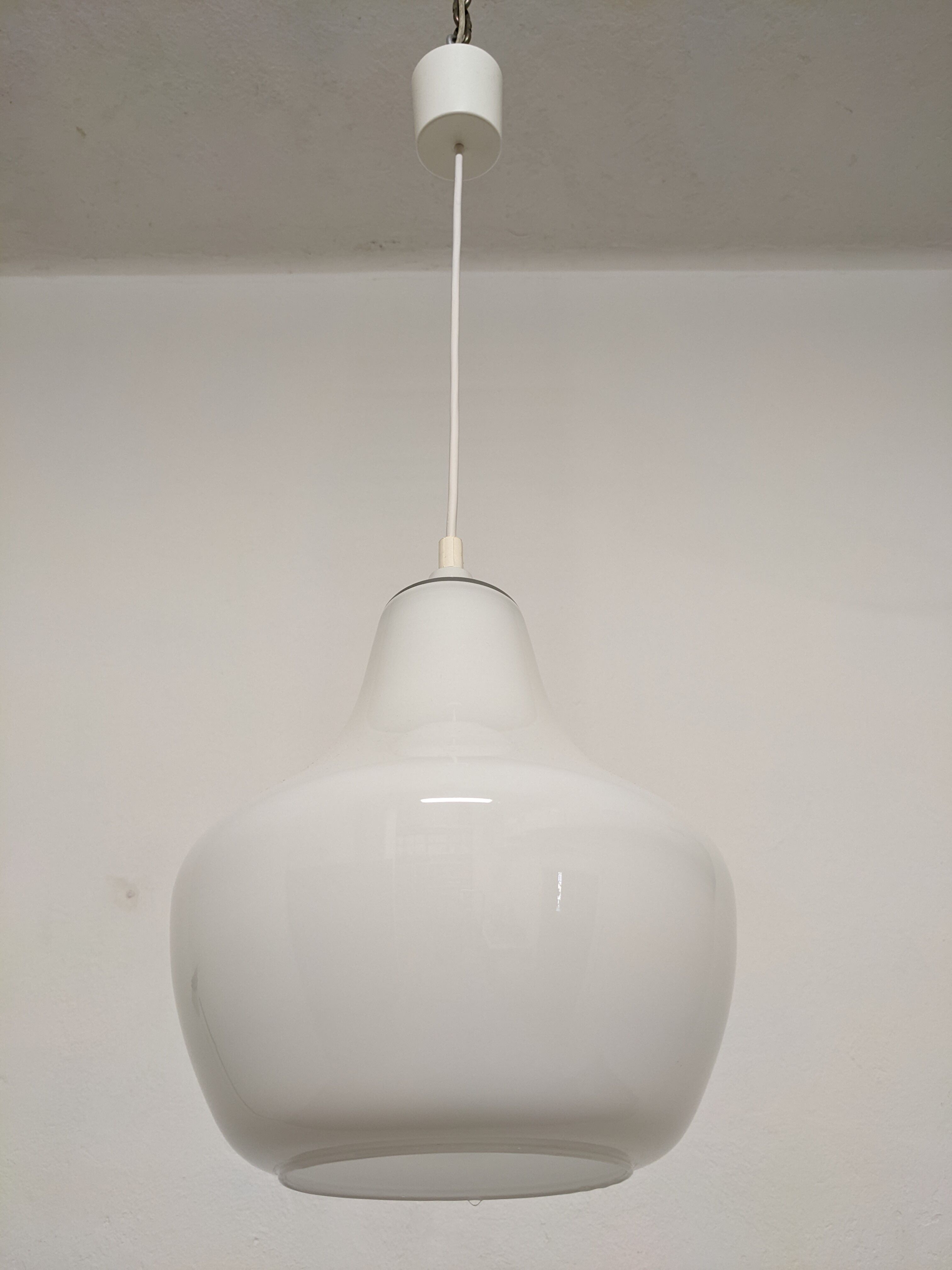 White opaline suspension from the 60s/70s