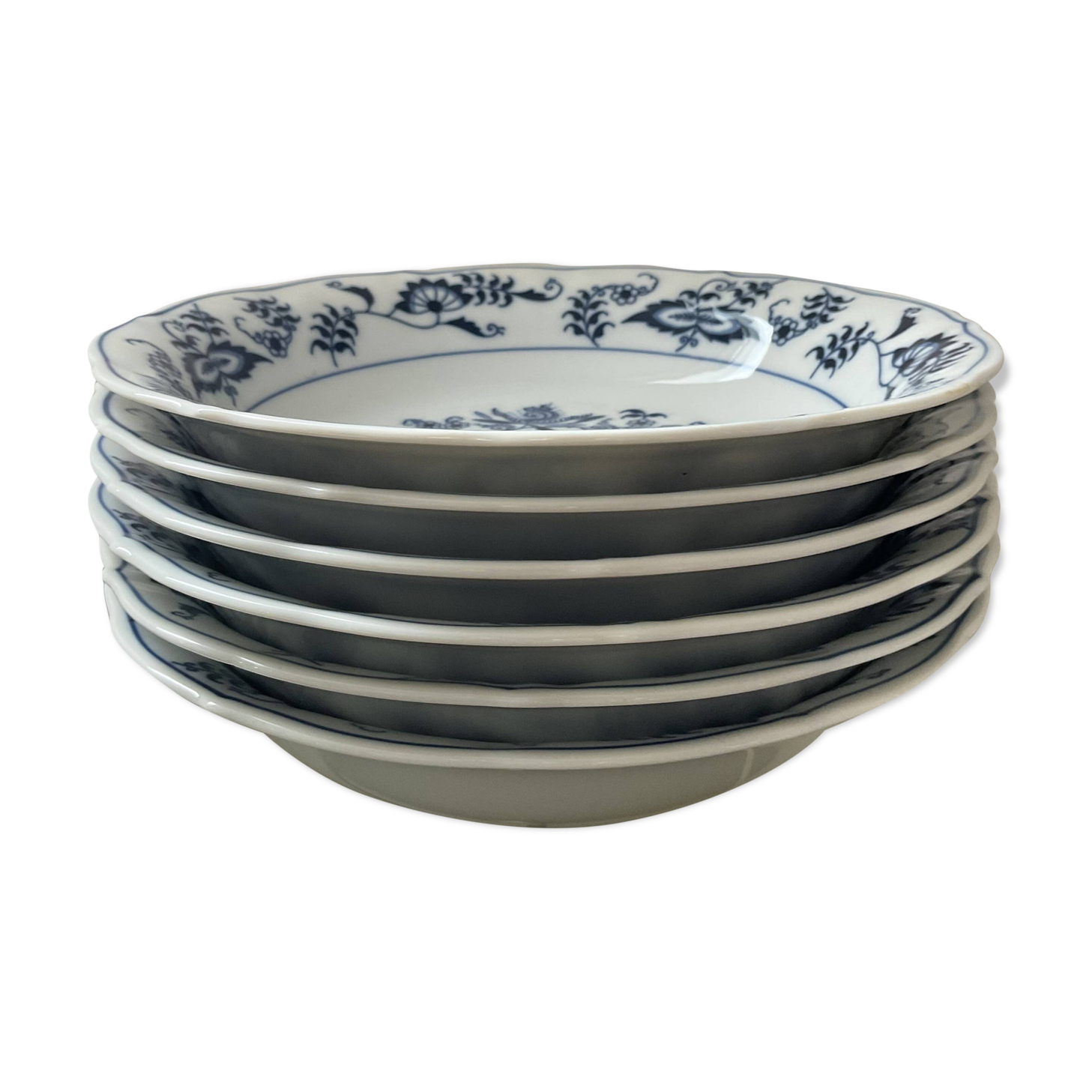 Porcelain service from the 70s
