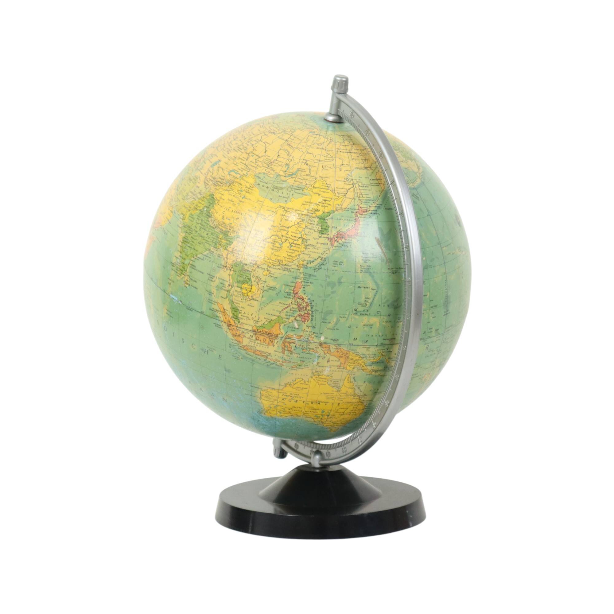 Large Vintage World Globe Political Globe Räth 33cm