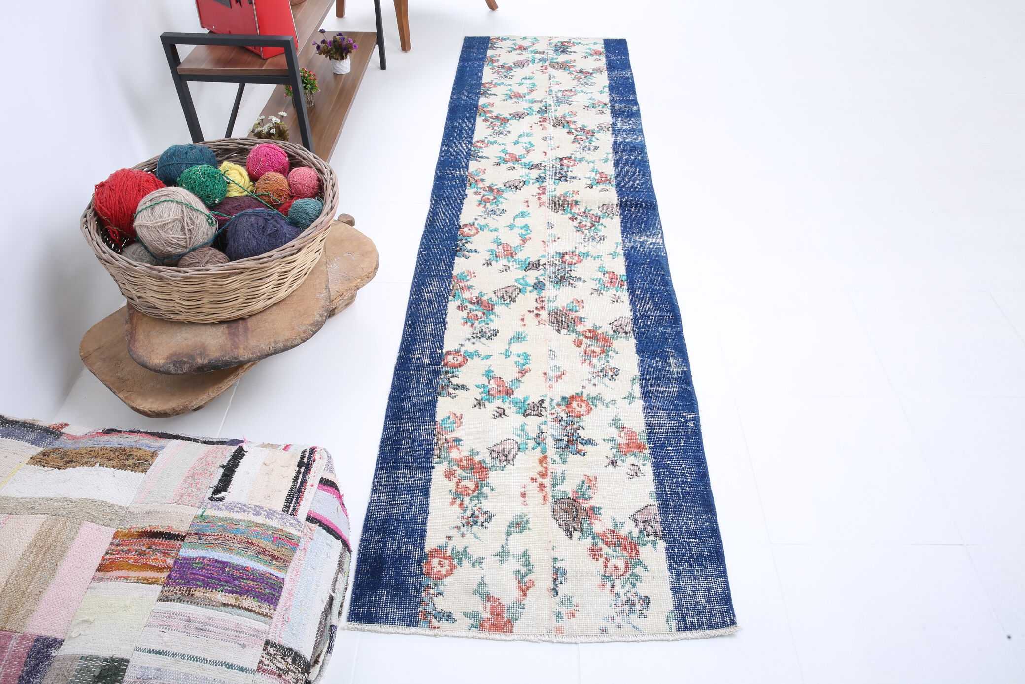Blue floral vintage runner rug 275x74cm