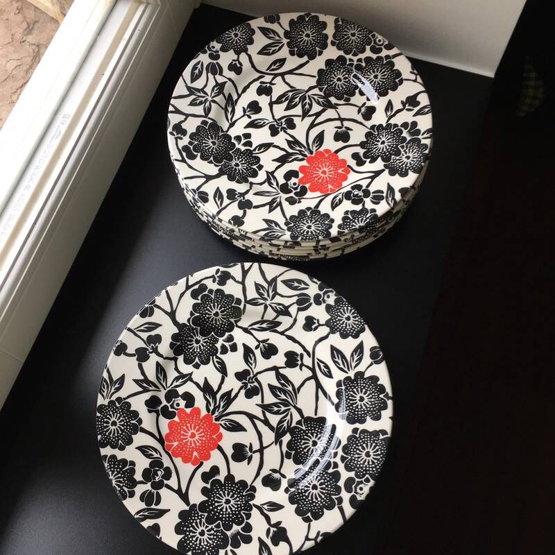 Queen's QUE10 Dinner Plate