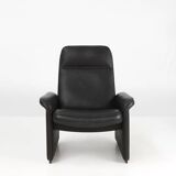Exceptional De Sede DS50 lounge chair in black leather, Switzerland ca. 1980