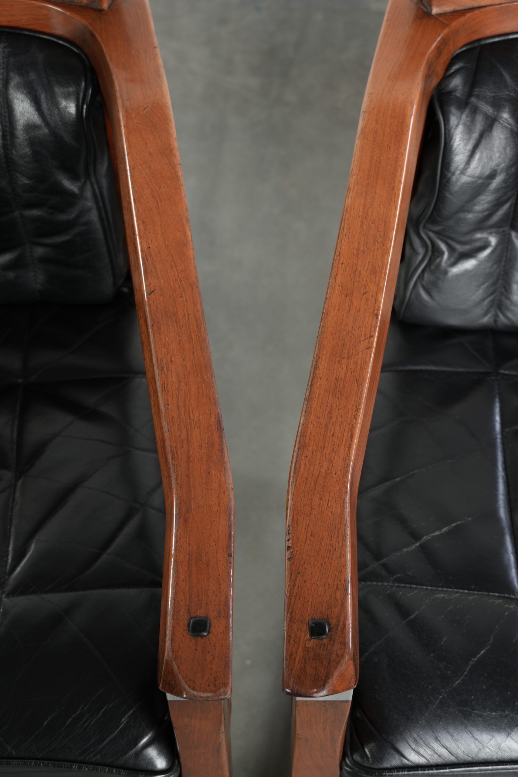 Black leather set of 4 Art Deco design dining chairs with armrests