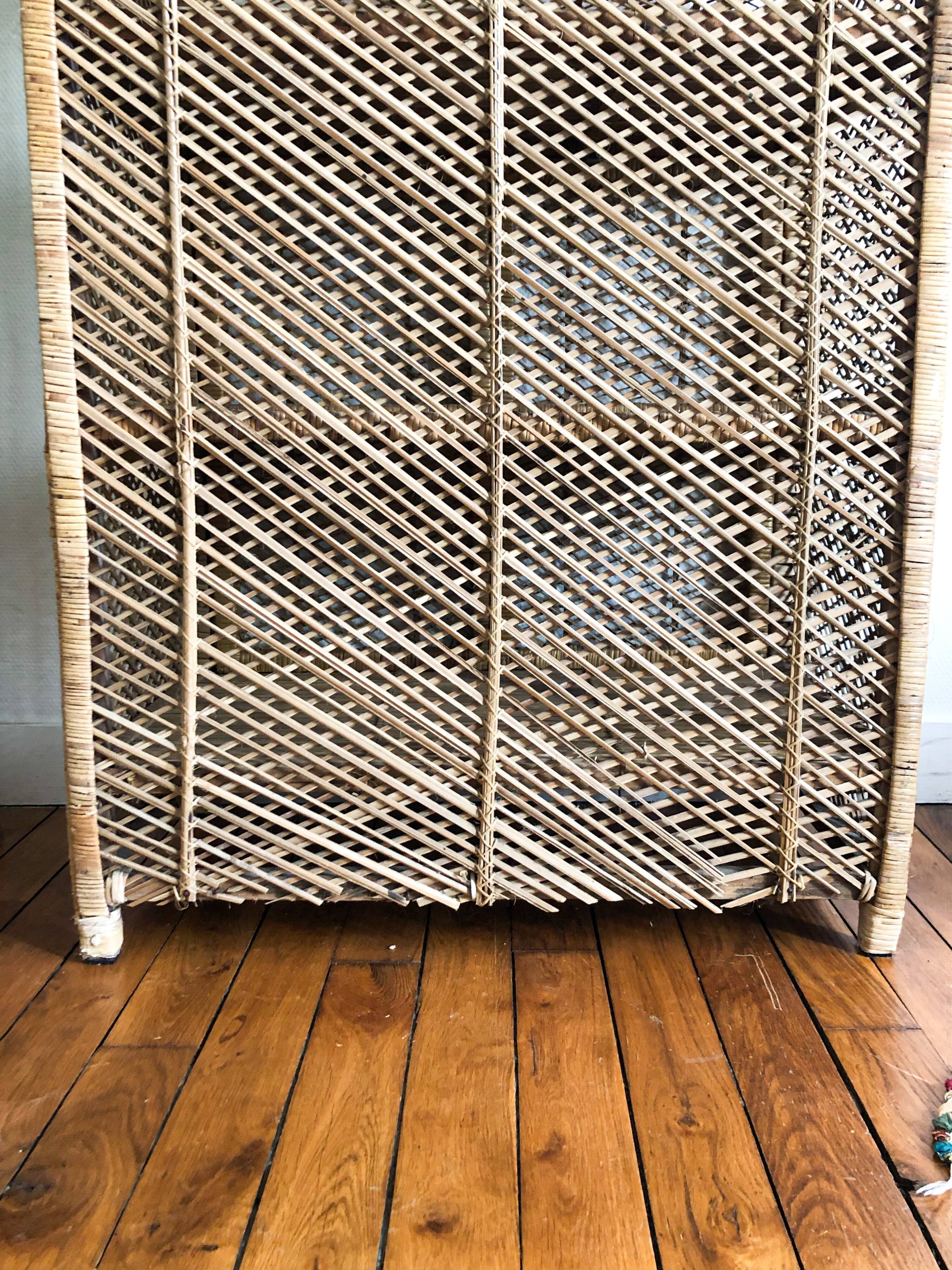 Sublime wicker shelf