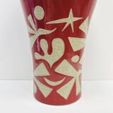 Amphora Erosion in sgraffito ceramic by the street artist Naïf