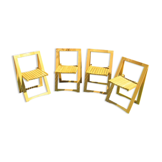 Set de 4 chaises pliantes en bois clair
