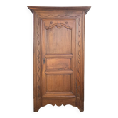 Louis XIV bonnetière in walnut, 18th century.
