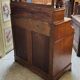 Commode Secrétaire en noyer avec étagère sculptée – époque Louis Philippe