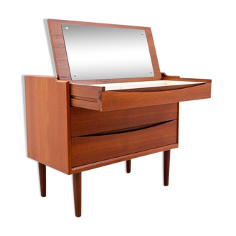 Dressing table, Danish design, 1960s. After renovation.
