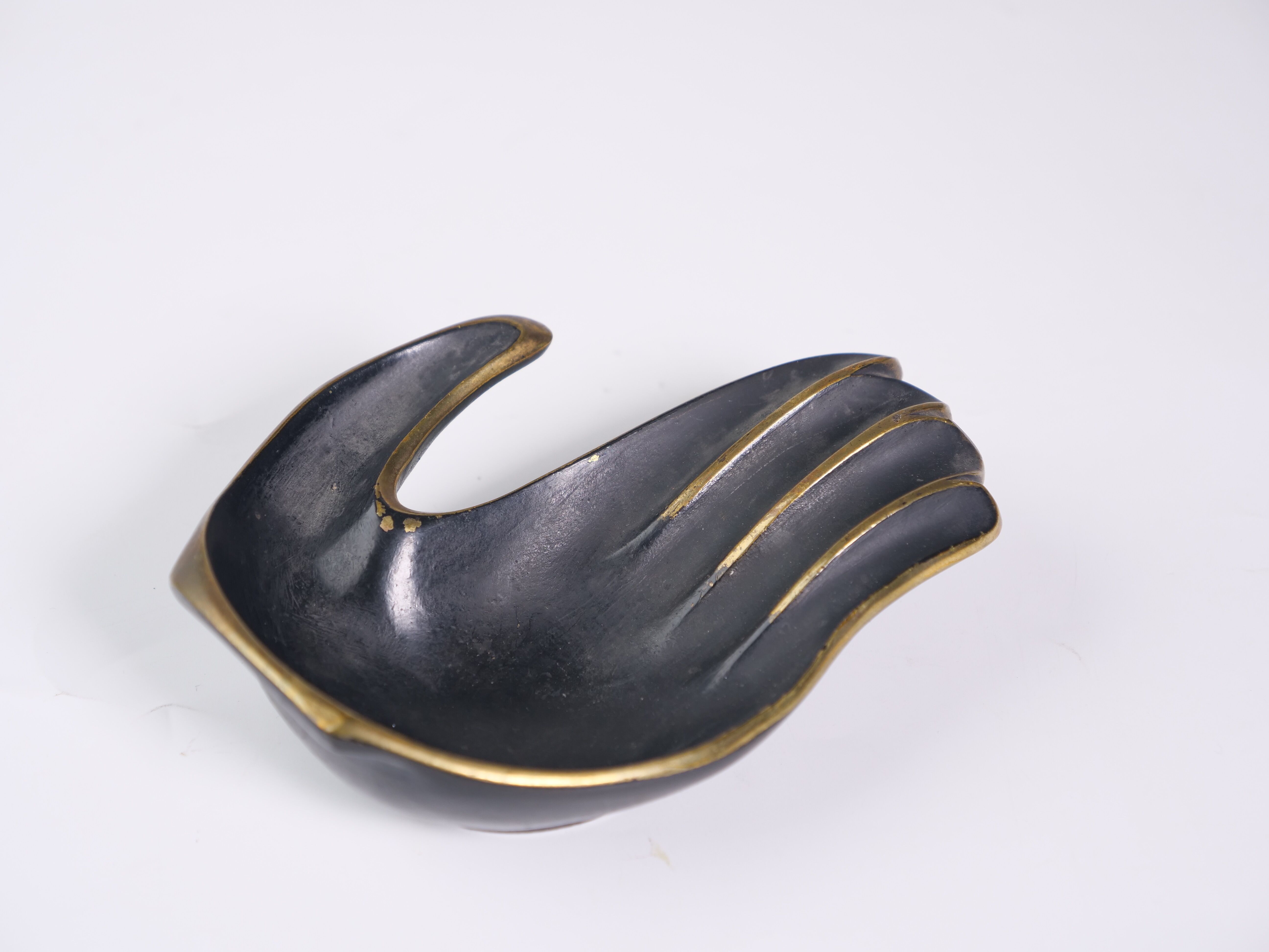 Empty pocket or ashtray in austrian design bronze