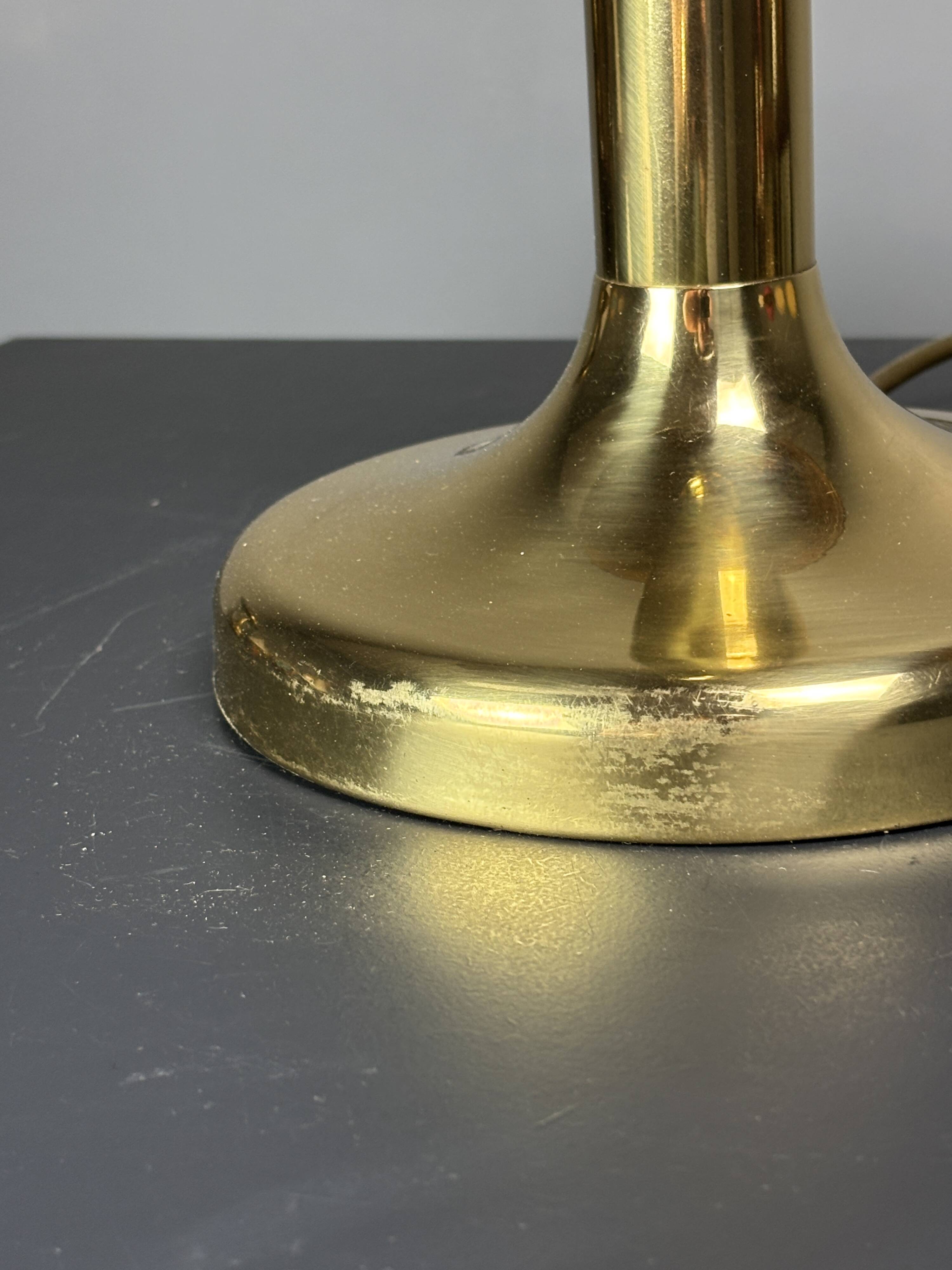 Italian midcentury pencil reed rattan brass Fungo mushroom table lamp 1970s
