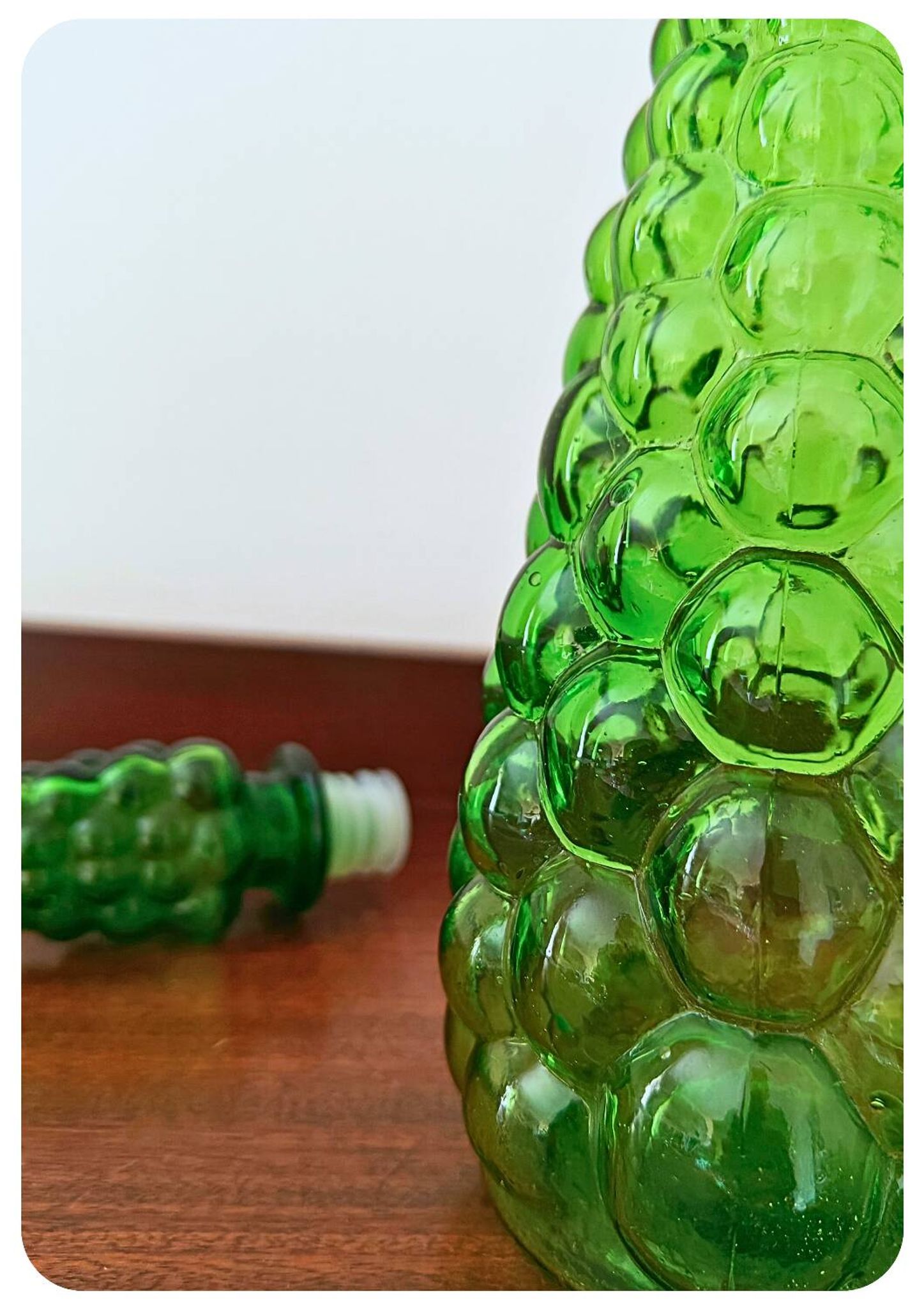 Bouteille/carafe Genie en verre à bulles vert Empoli vintage