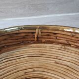 Panier en rotin bordé de laiton doré