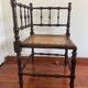 Chaise d’angle bois et rotin