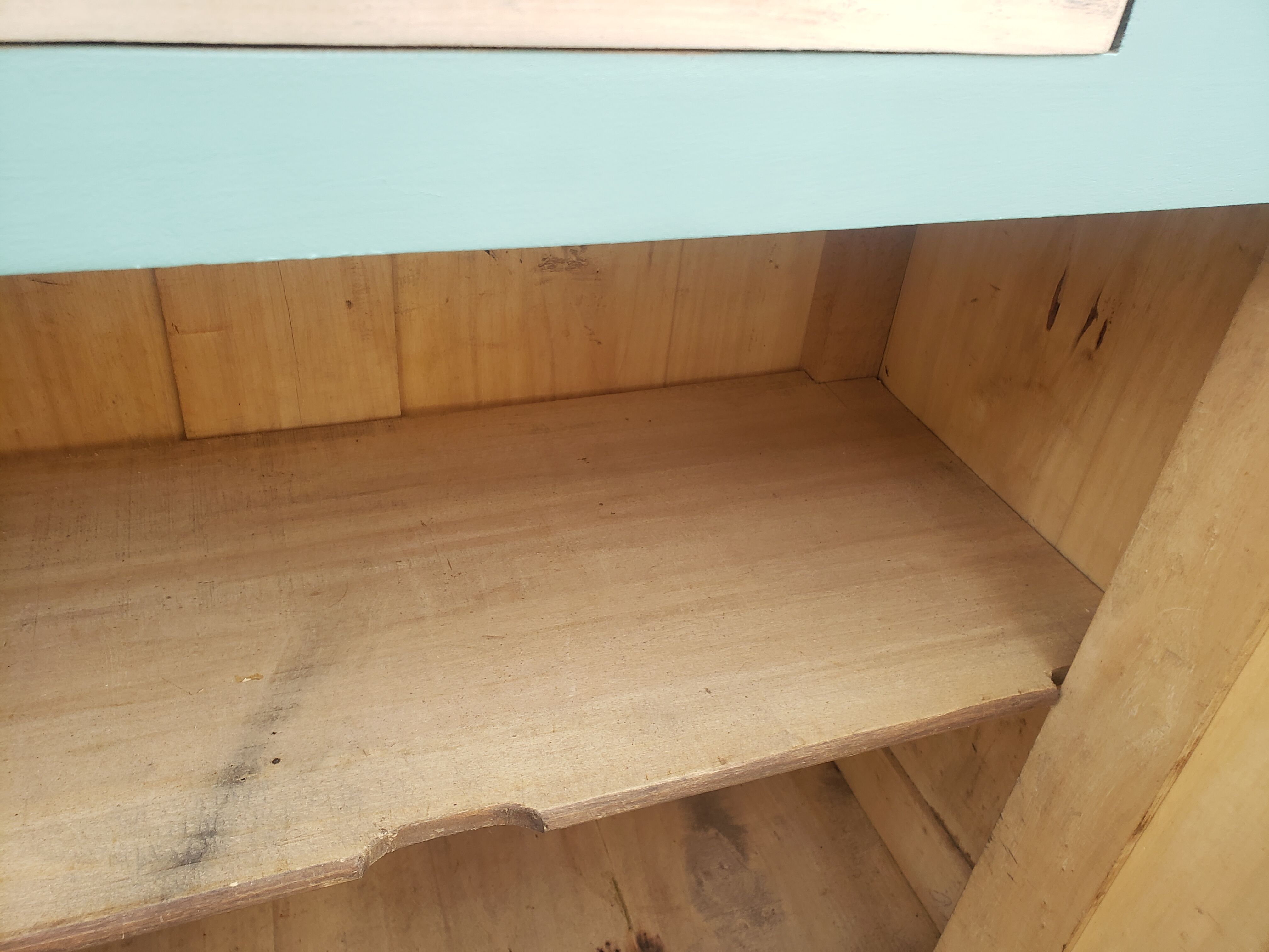 Parisian buffet green mint countryside