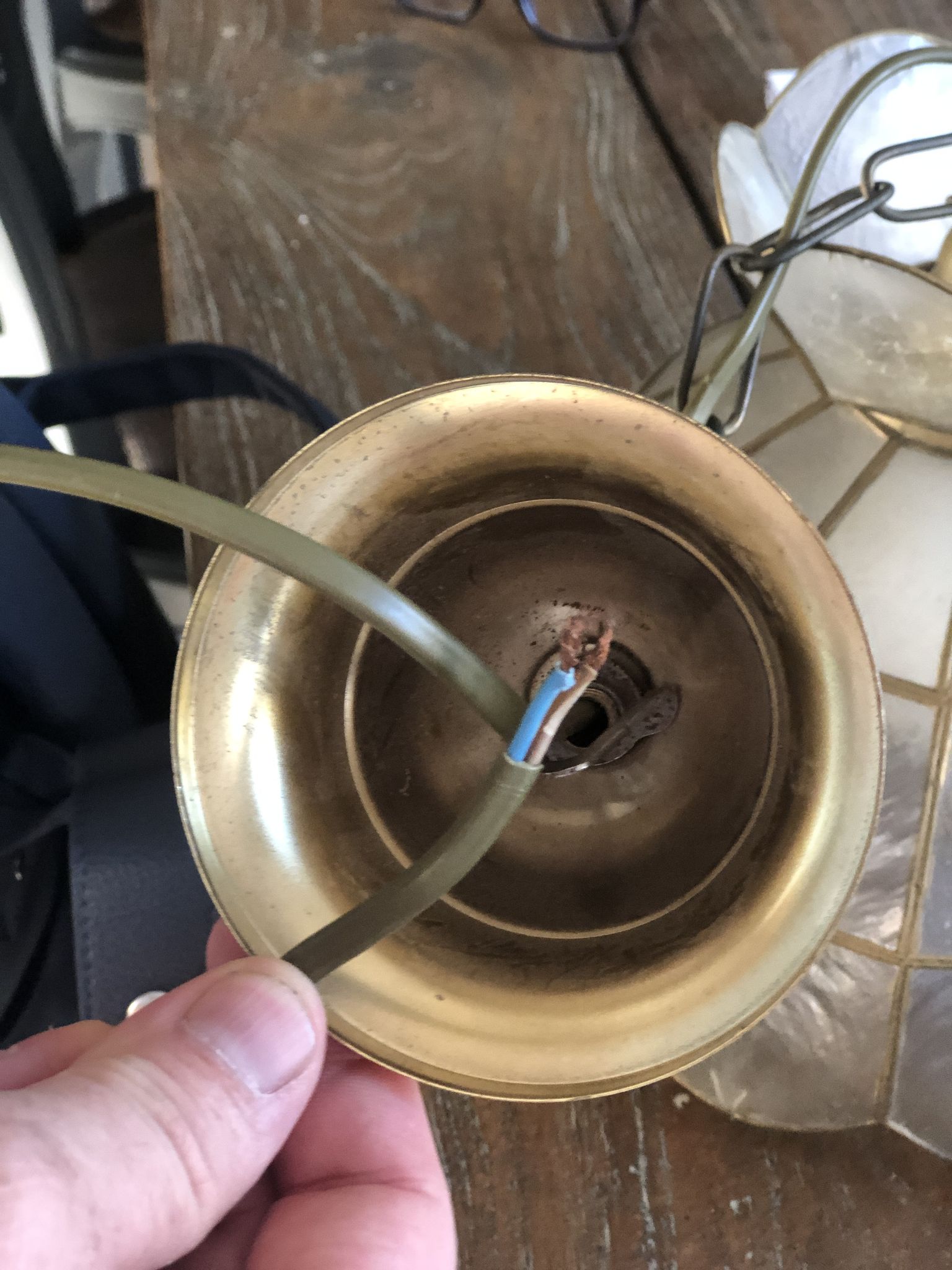 Suspension luminaire mother-of-pearl and brass