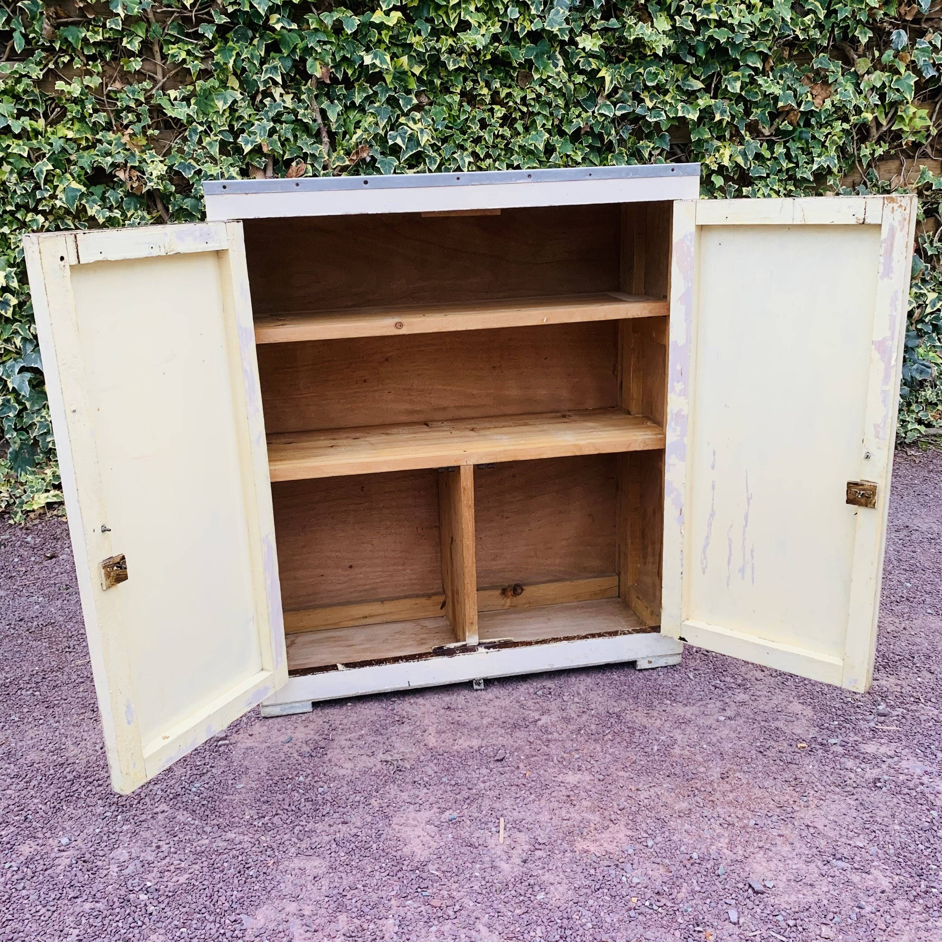 Vintage buffet