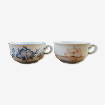 Duo of old porcelain cups
