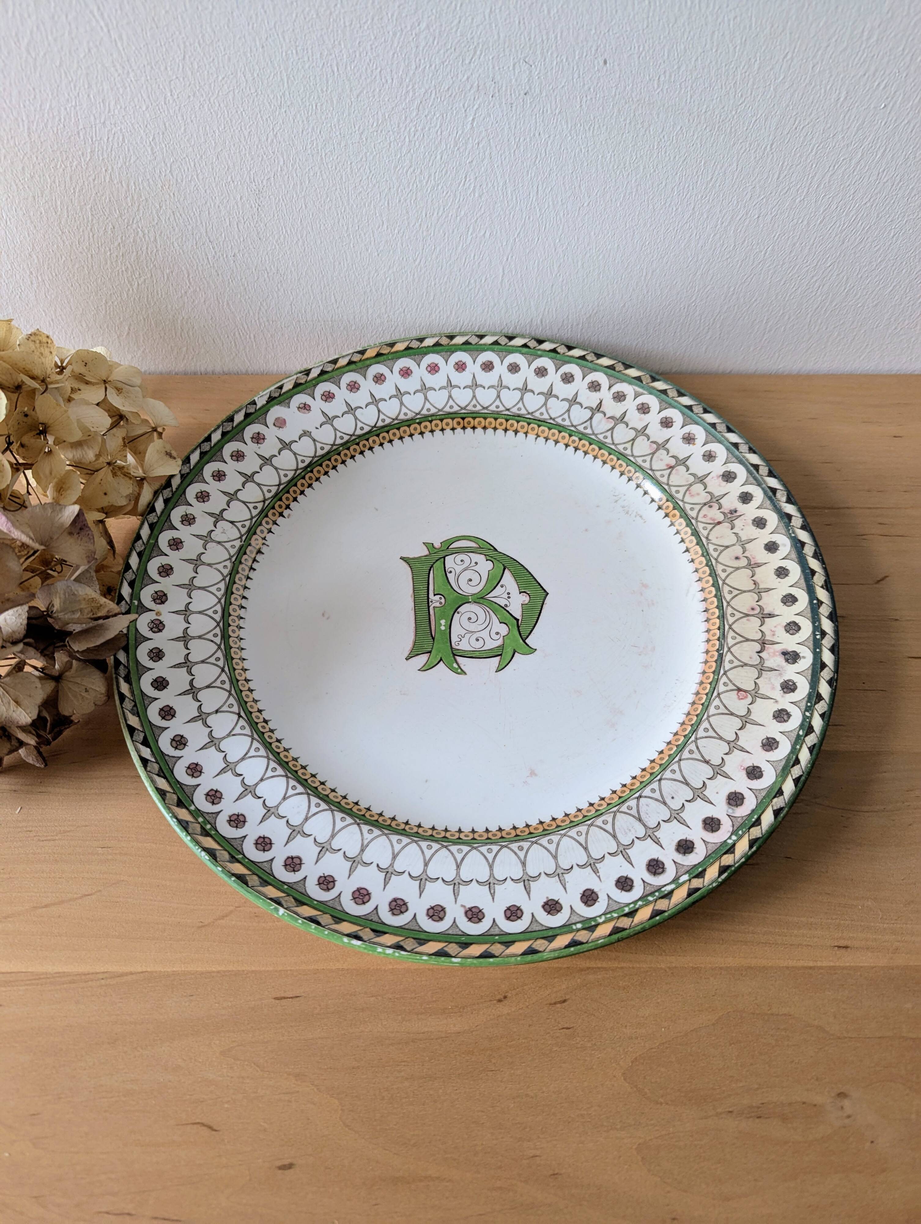 Antique round dish from Creil & Montereau, “Venetian” decor, late 19th century