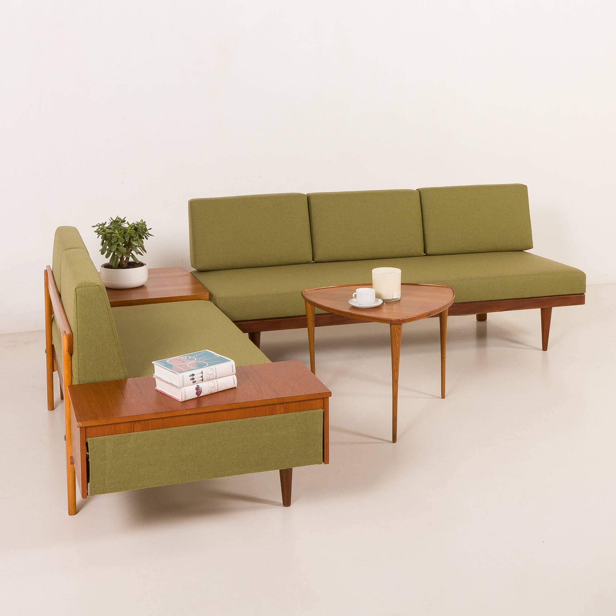 Svane daybed suit, set of 2 sofas and a side table by Igmar Relling, Norway
