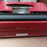 Typist S typewriter Olympia 70s