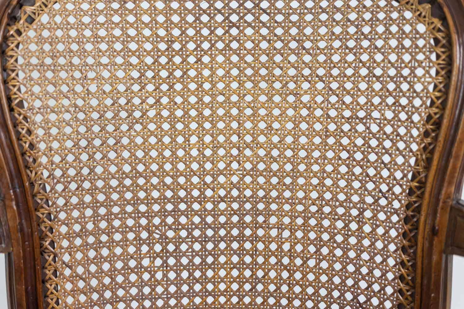 Pair of “cabriolet” armchairs in walnut and canework. Louis XV period. LS5209325