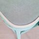 Paire de chaises bistrot - bleues rayures et velours
