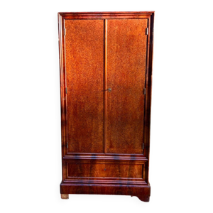 Armoire en noyer