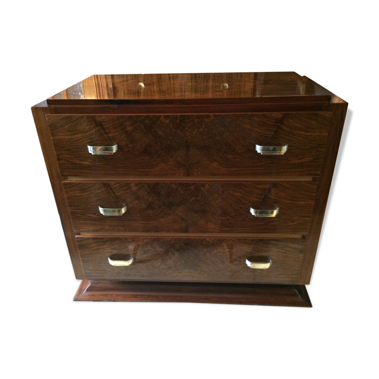 Art deco dresser