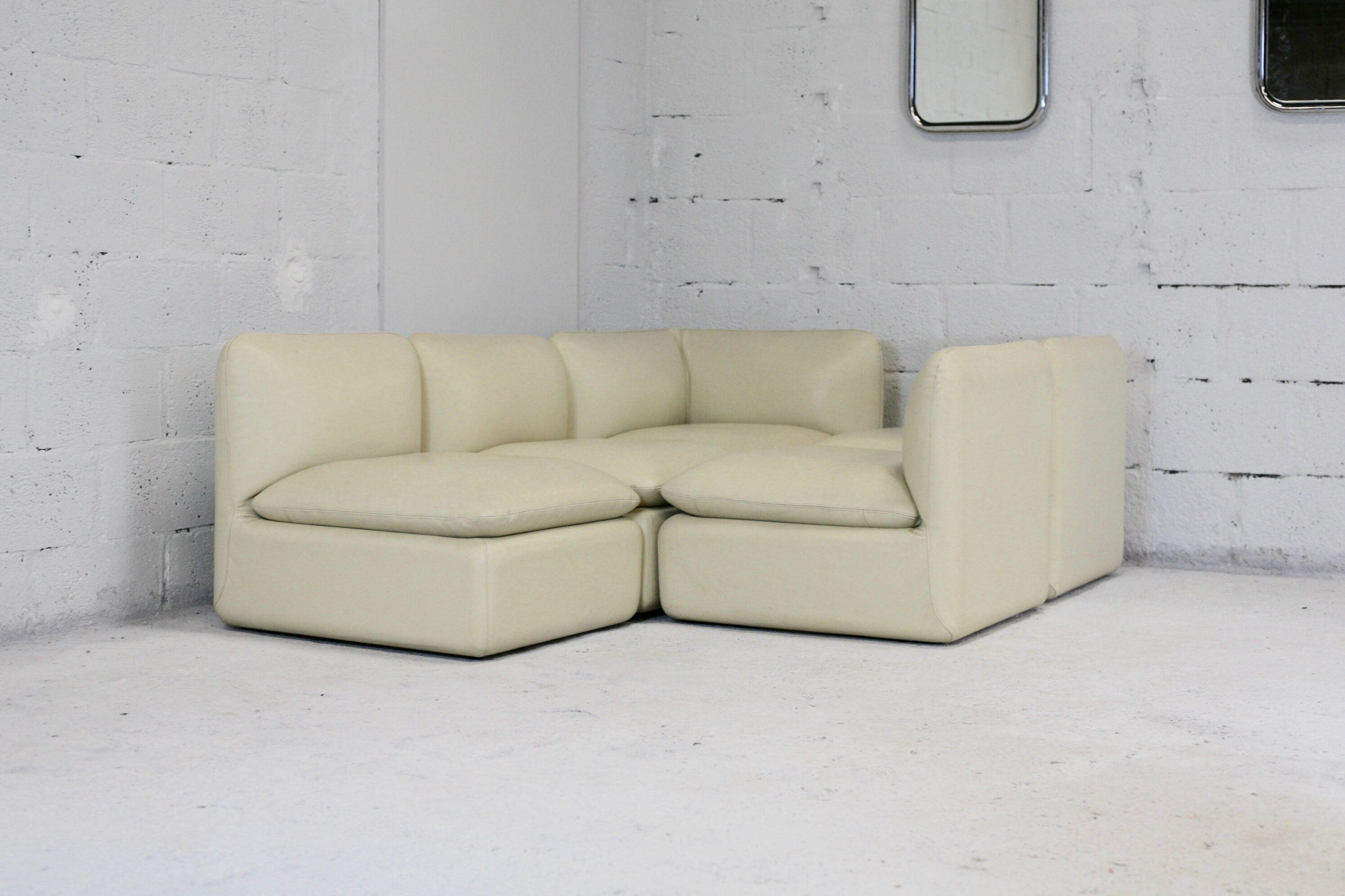 Set of 5 leather armchairs, France 80