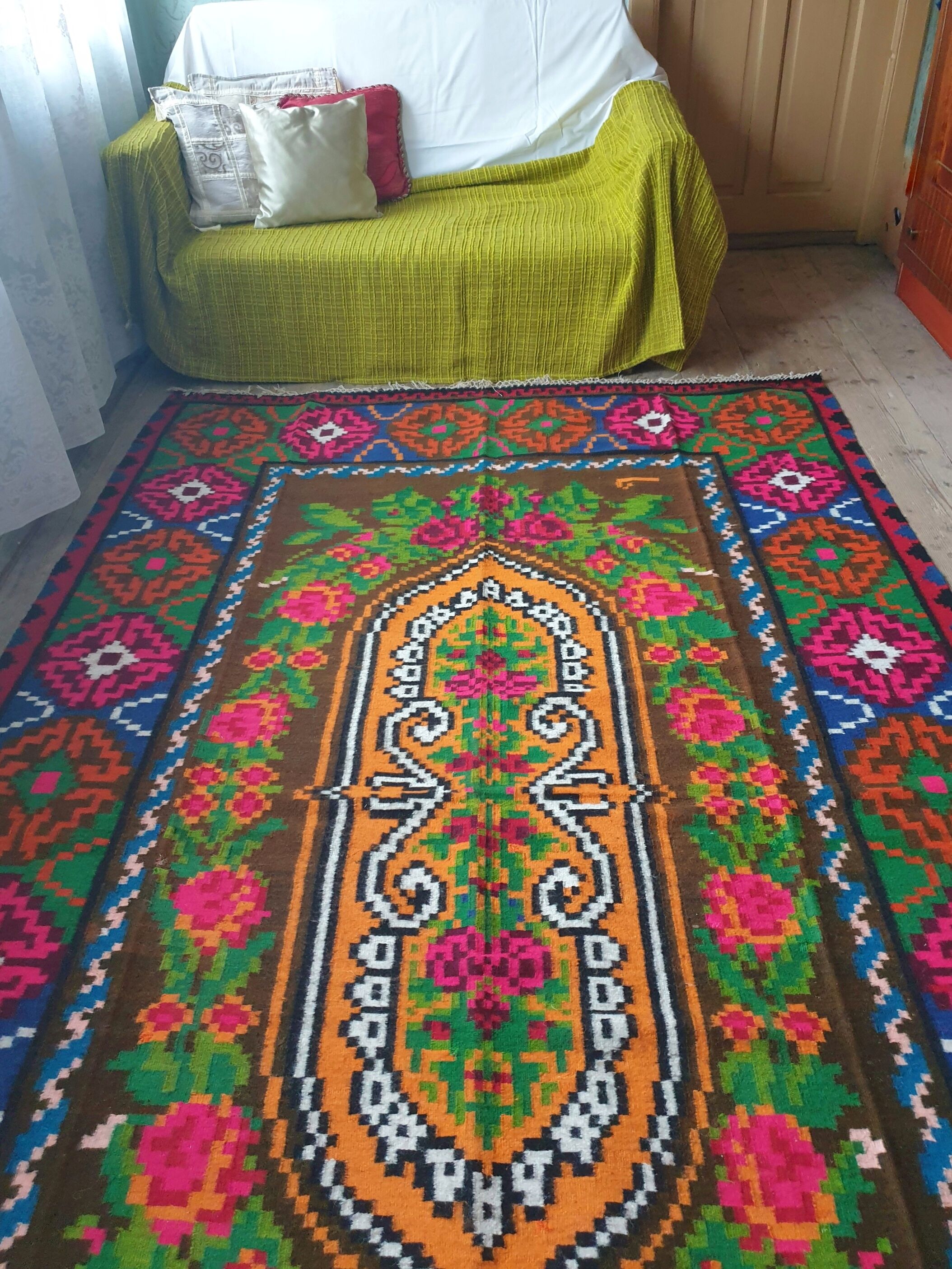 Large superb Romanian rug 316X182 cm with amazing bohemian floral design