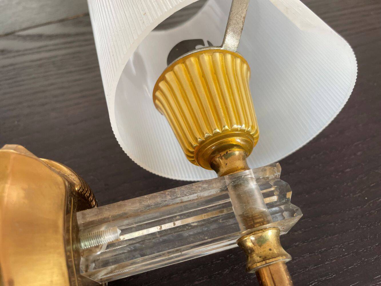 Paire d'appliques en laiton et acrylique, France 1960