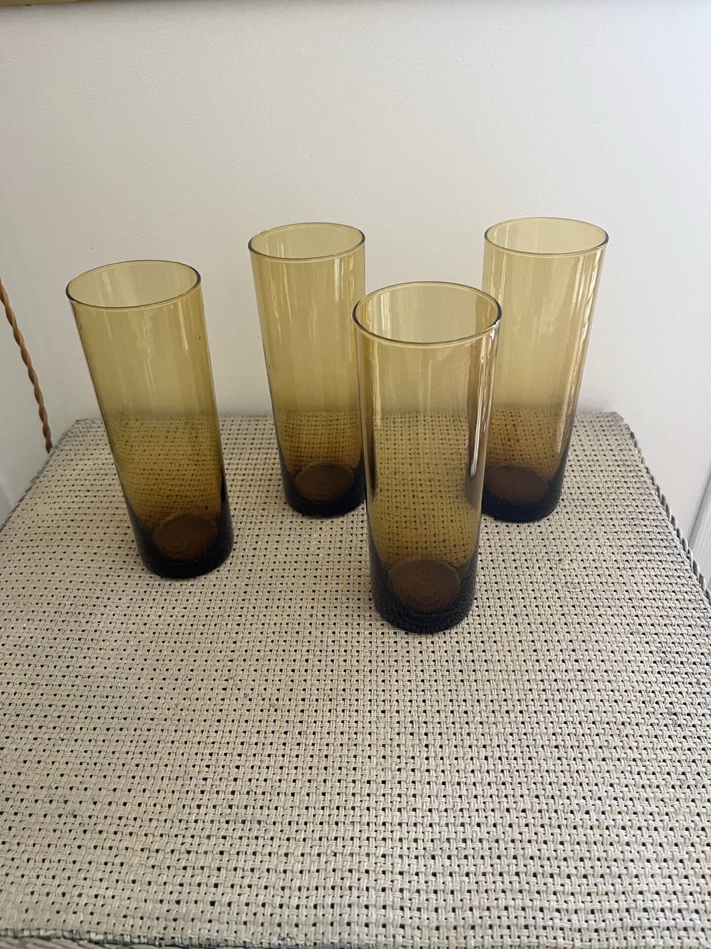 4 verres ambrés