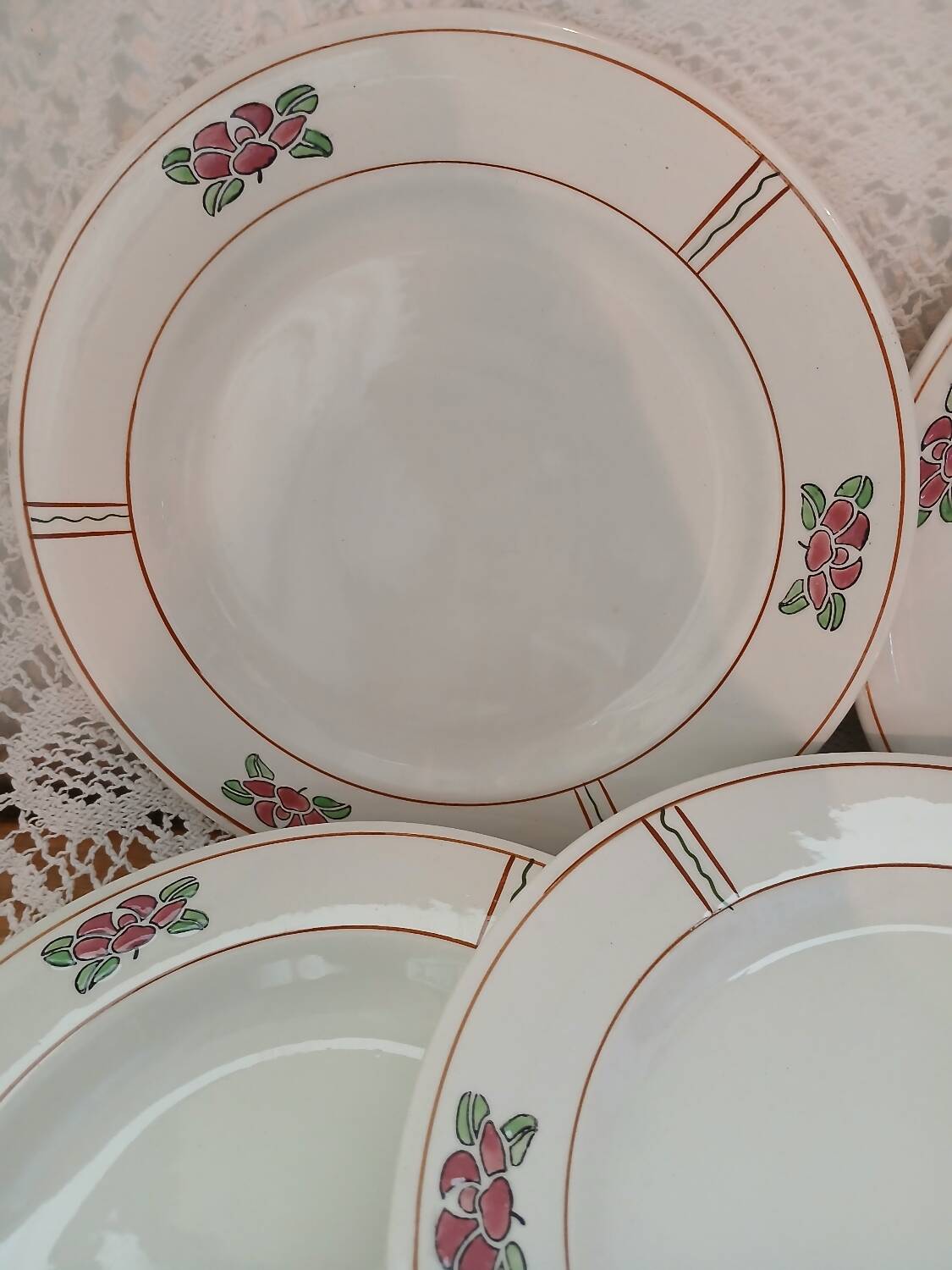 14 Terre de fer SALINS "Water Lily" plates