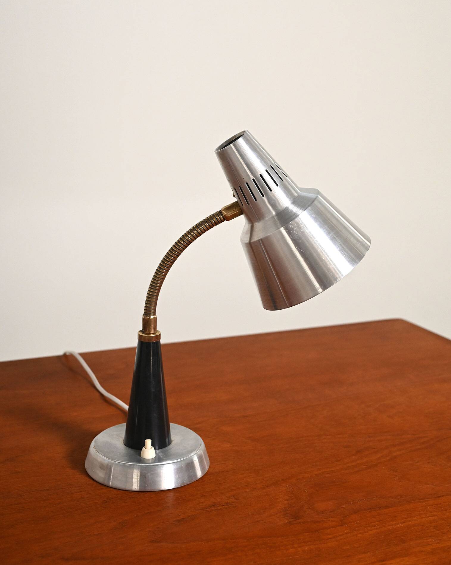 Pair of "600/5" table lamps by Gemi, 1960s