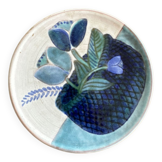 Plate decorated with flowery baskets Cloutier