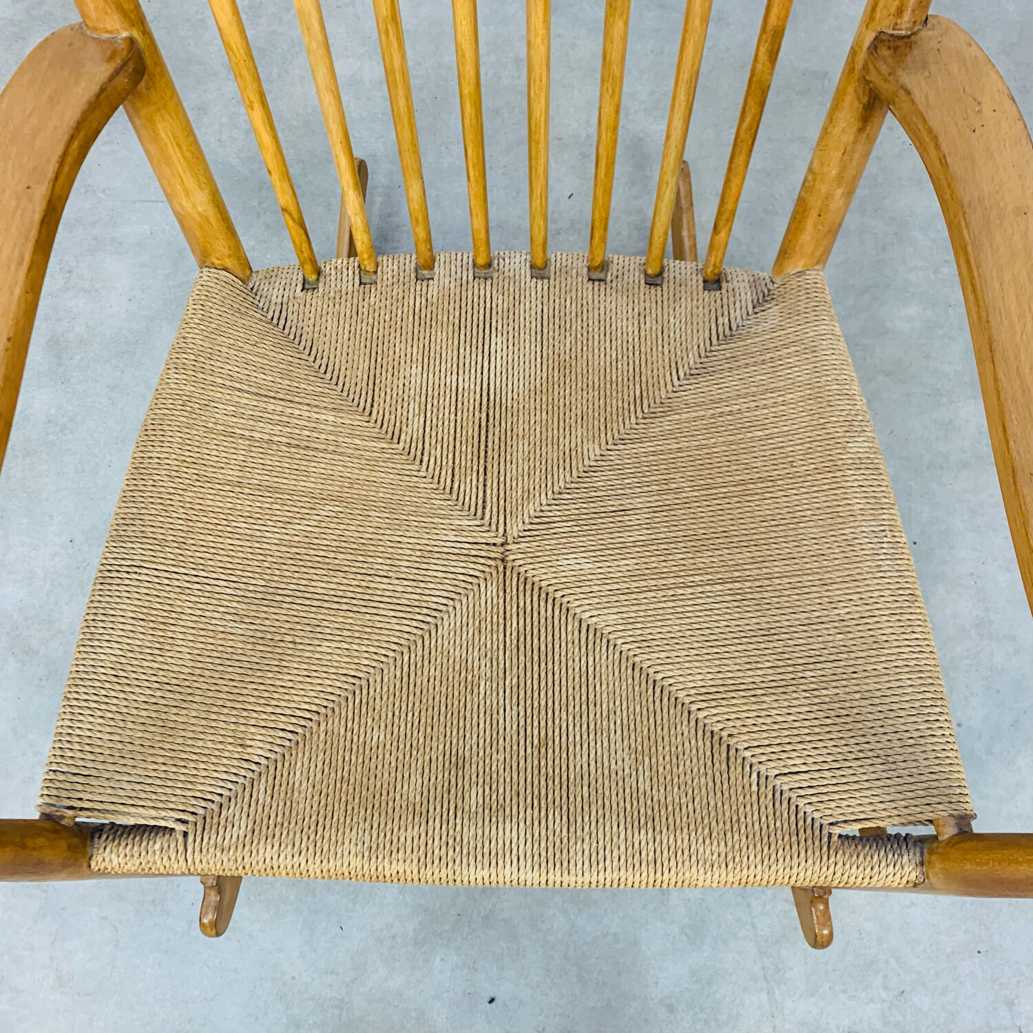 Rocking chair Hans Wegner J16 Scandinavian