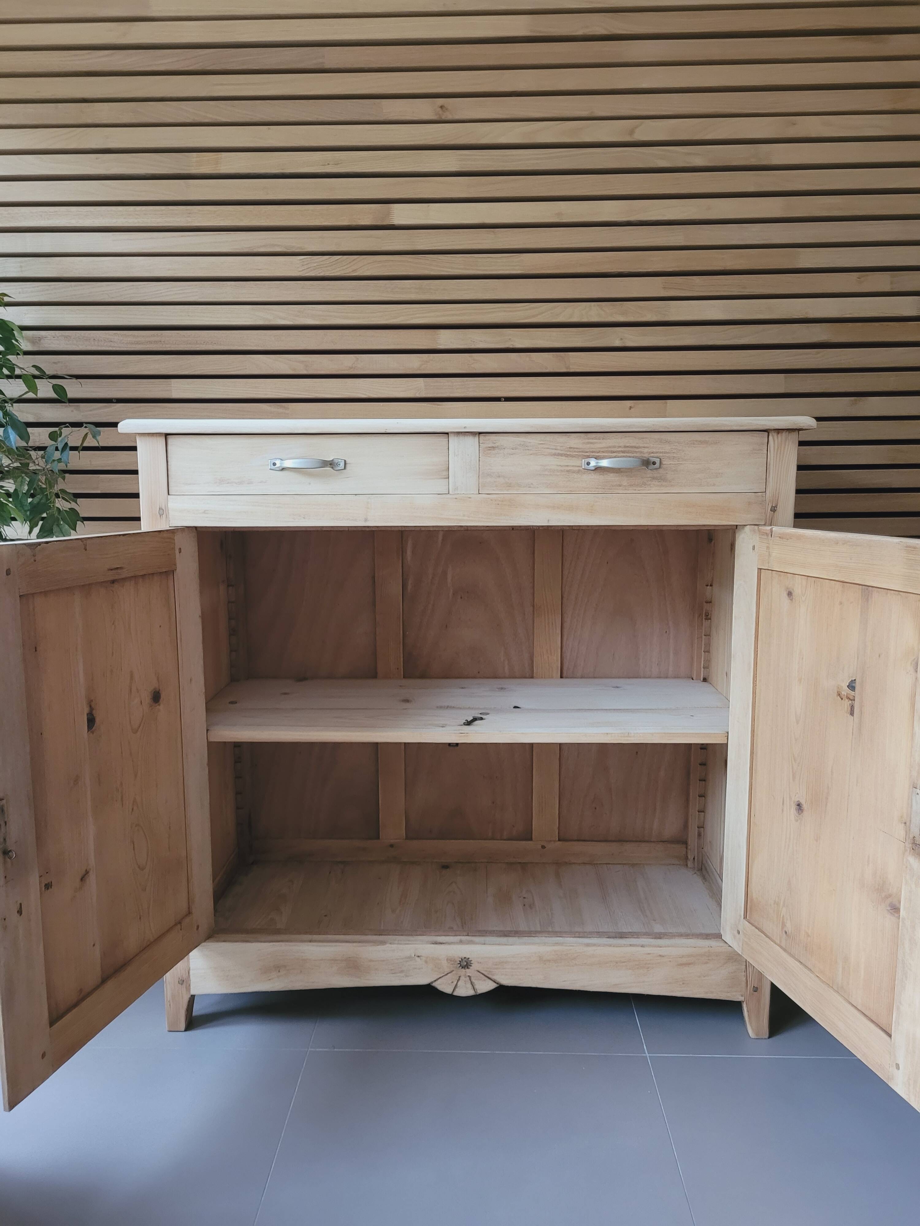 Parisian country buffet