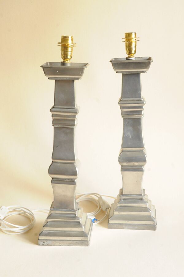Paire de pieds de lampe en étain satinée - colonne géométrique étagée