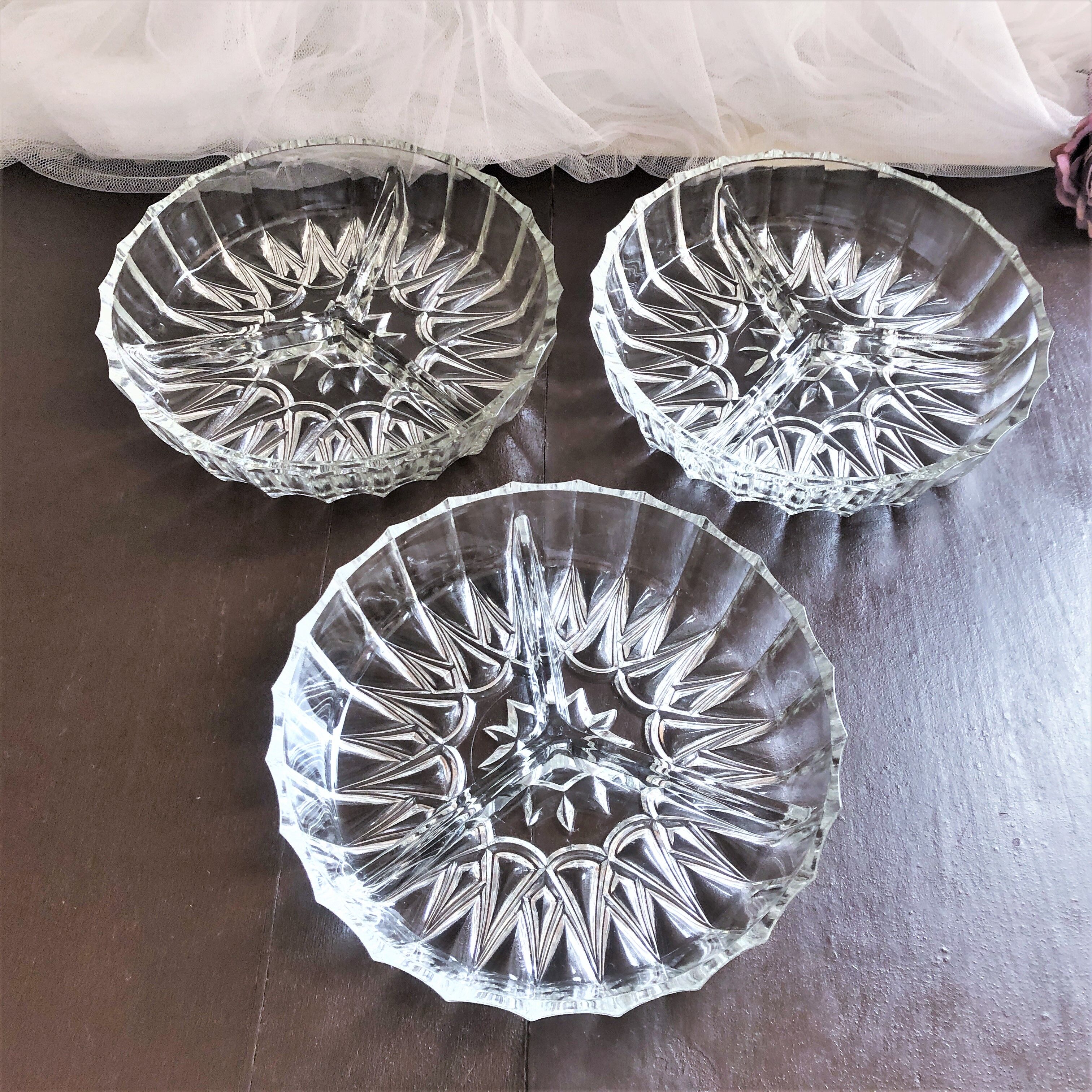 Serving dish called "beggar" with 3 compartments cut glass