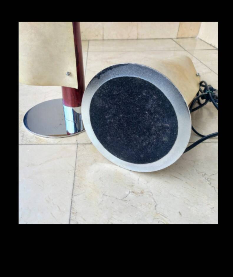 Pair of Taller Uno mcm desk lamps