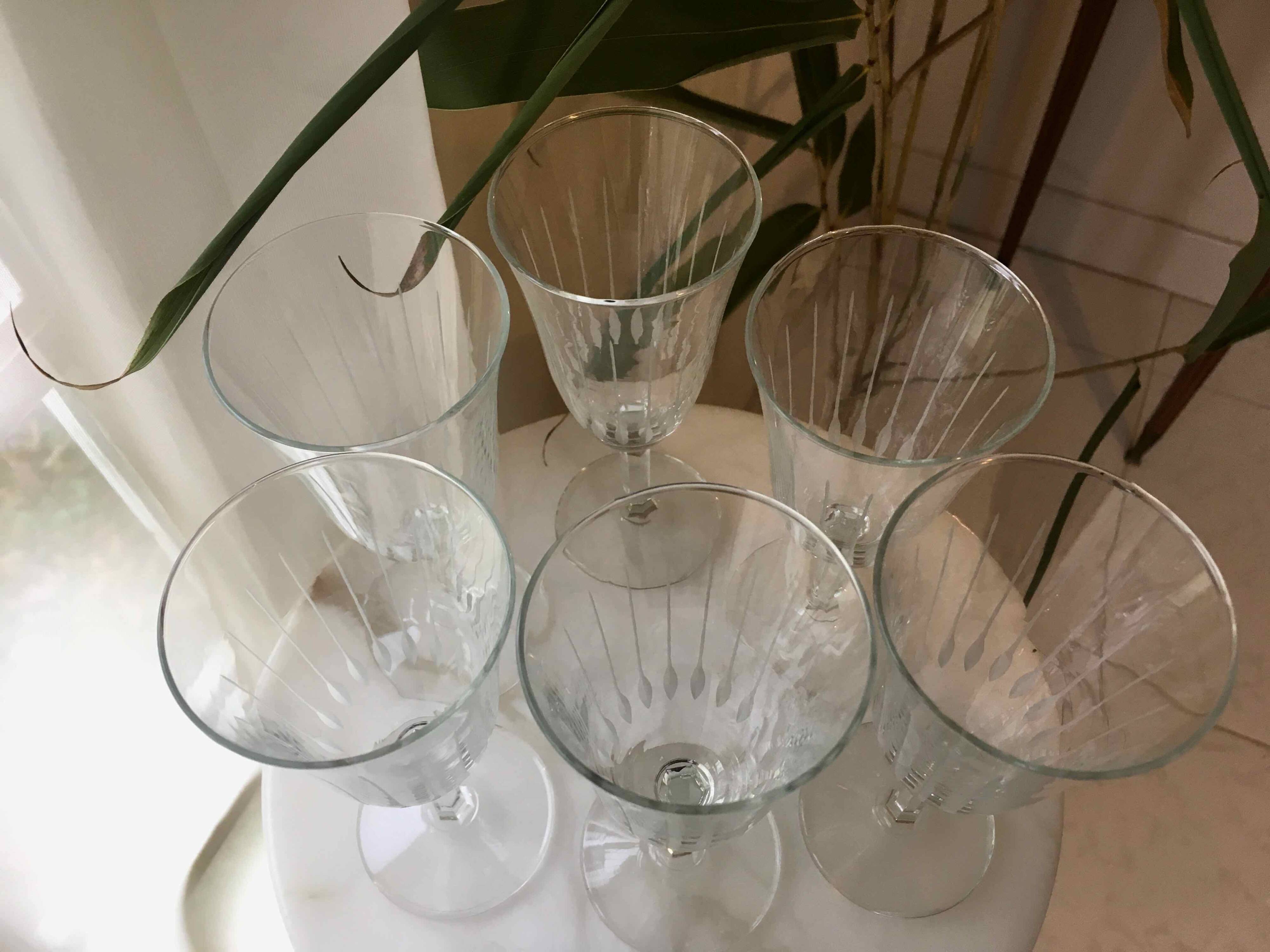 6 chiseled champagne flutes