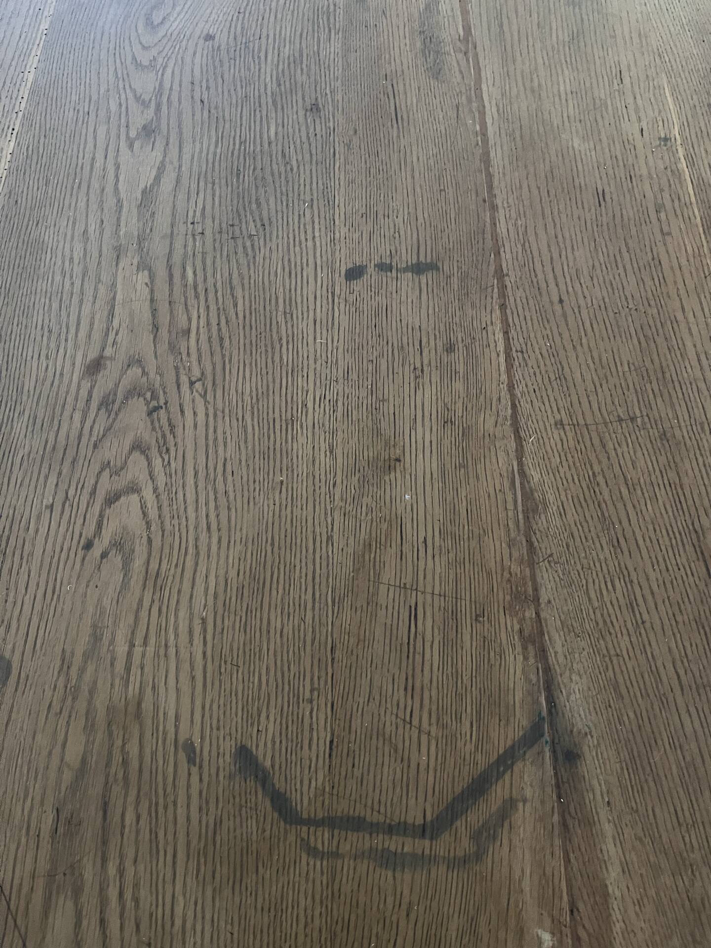 Octagonal table in oak